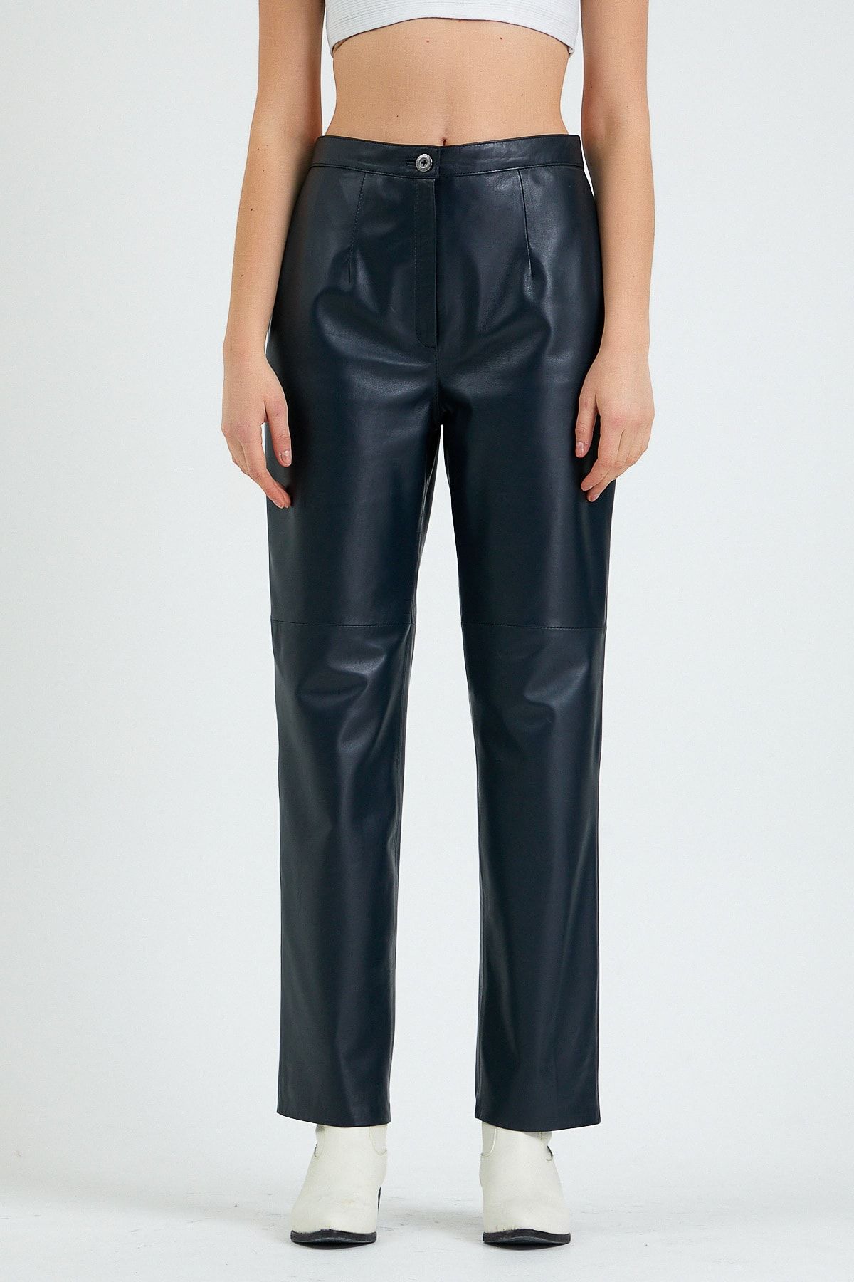 Leather Club-Pantaloni din piele albastru bleumarin cu croiala normală 3