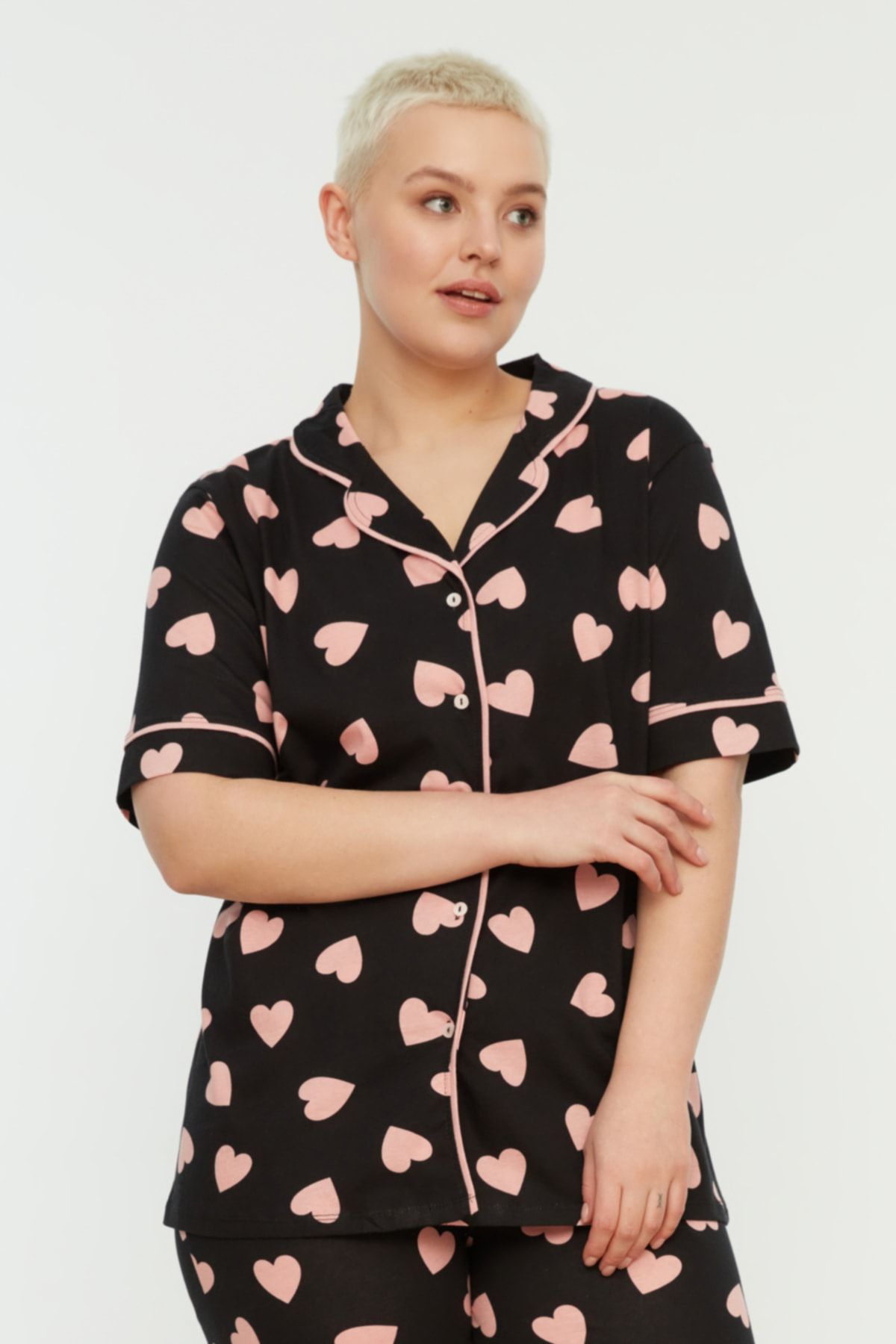 Trendyol Curve-Multicolored Heart Patterned Knitted Piping Pajamas Set TBBSS22PT0224 2