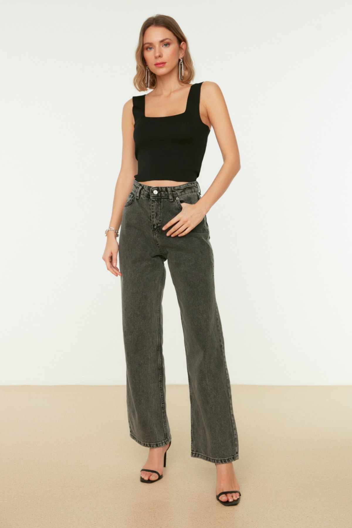 Trendyol Collection Jeans Grau Wide Leg Fast ausverkauft