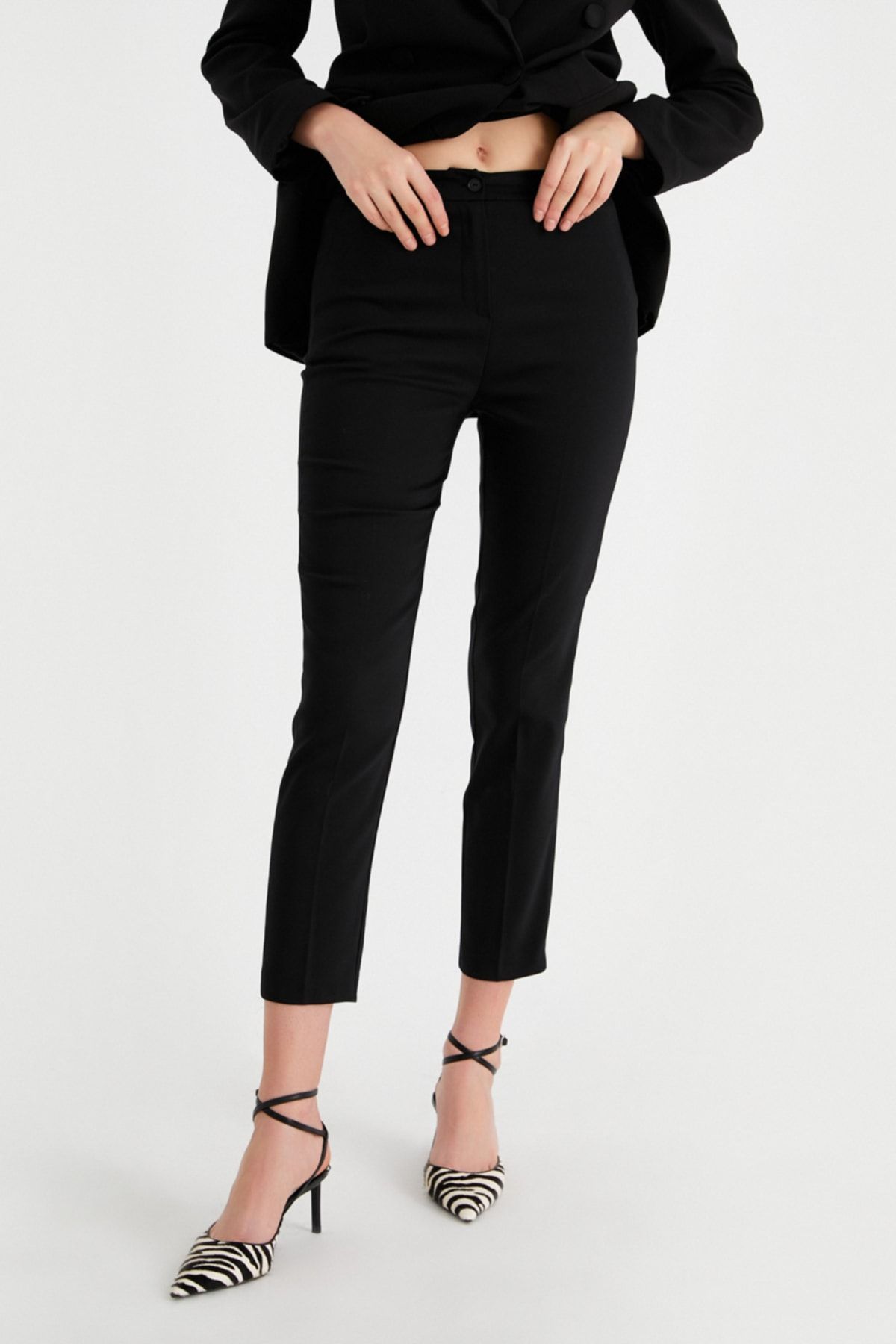 Koton Hose Schwarz Slim Fast ausverkauft