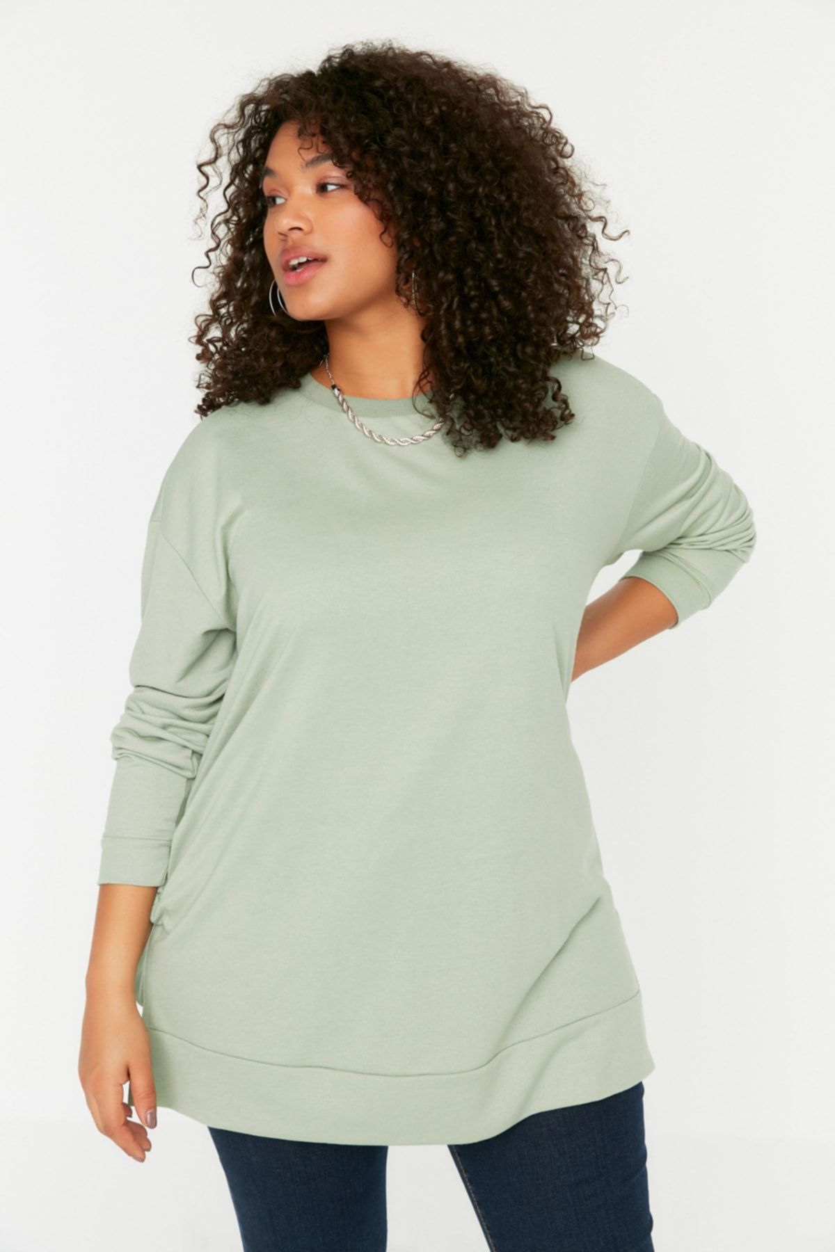 Trendyol Curve-Mintfarbenes, dünnes Strick-Sweatshirt mit Schlitz und Details TBSSS22SW0173 2