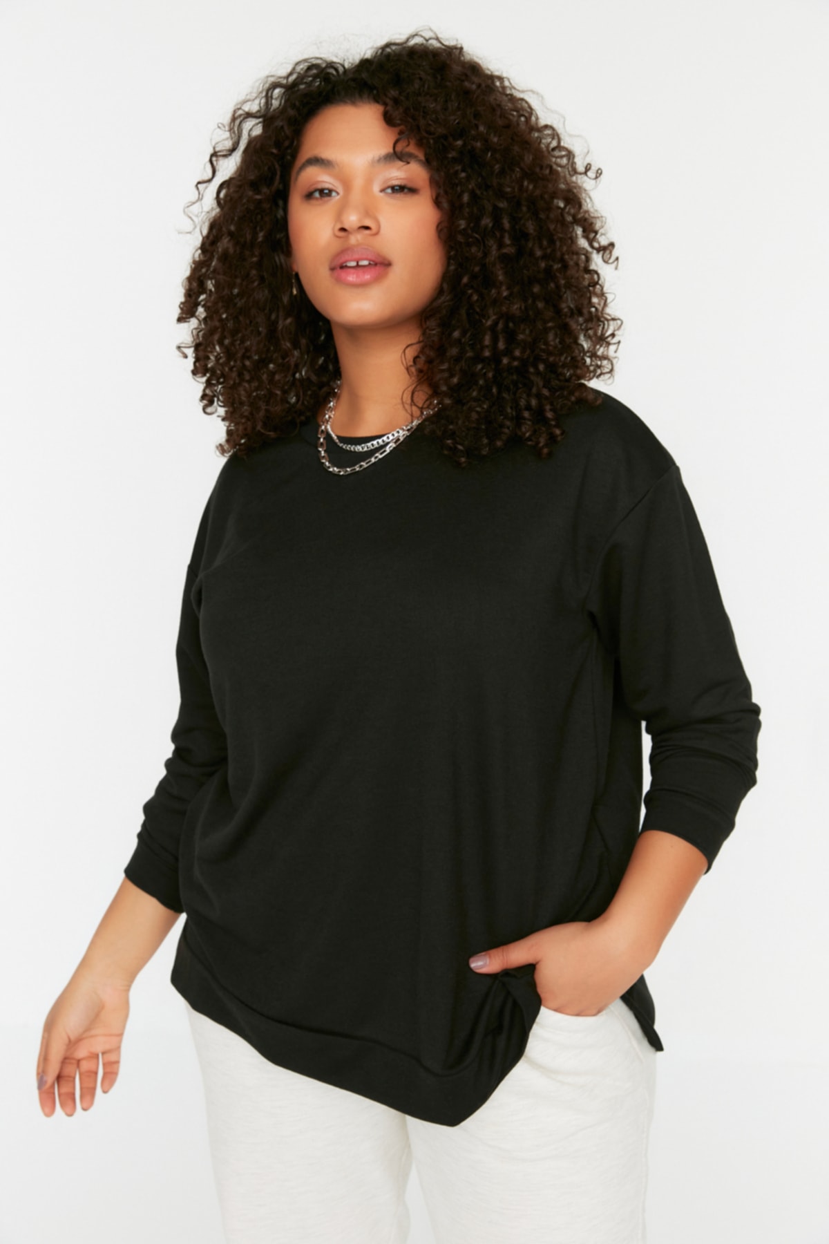 Trendyol Curve Plus Size Sweatshirt - Black - Regular fit