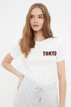 Beyaz Baskılı Basic Örme T-Shirt TWOSS22TS1041