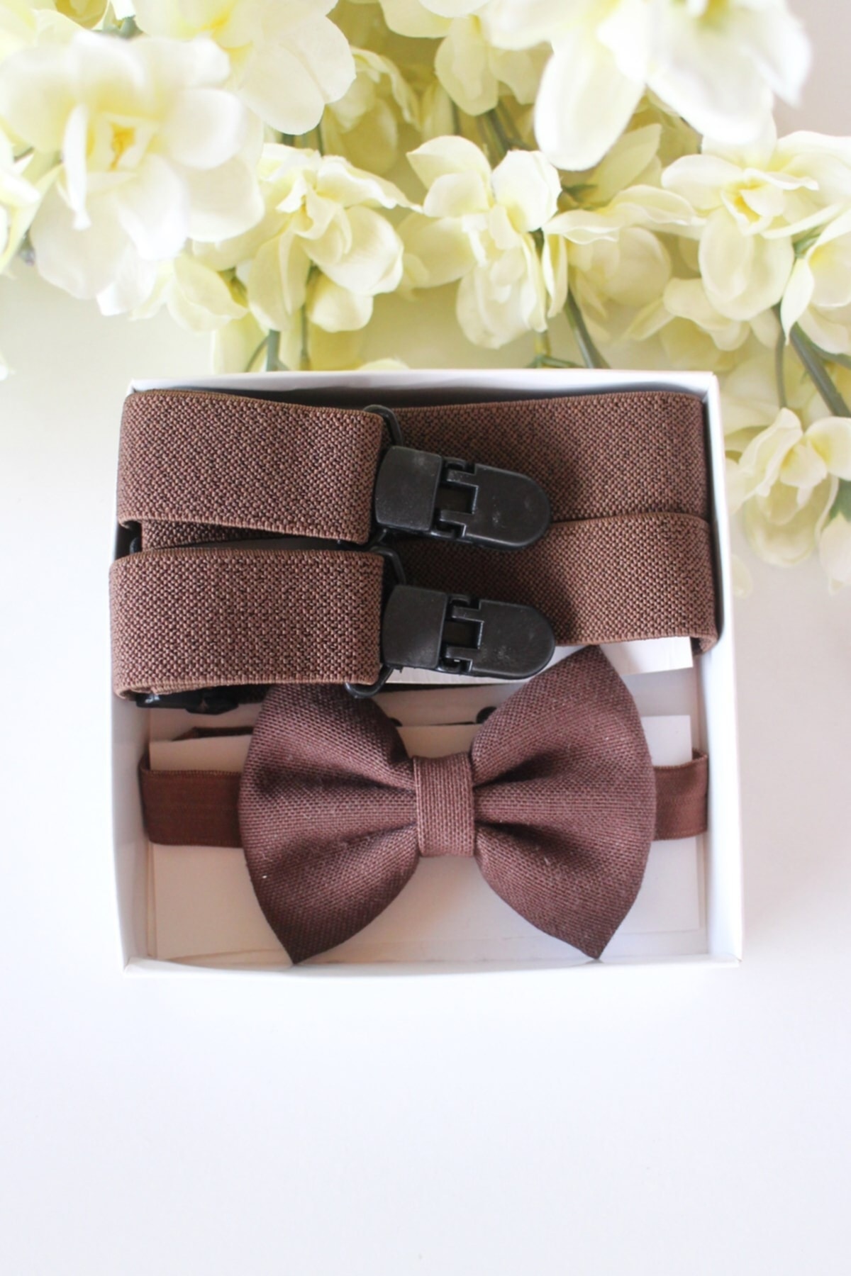 VİTRİNMİXMİNİ Kahverengi Çocuk Papyon Ve Pantolon Askı Set