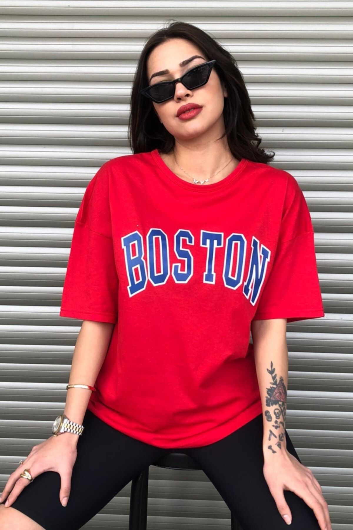 MODAGEN-Boston Printed Red Oversize Women's T-shirt 3