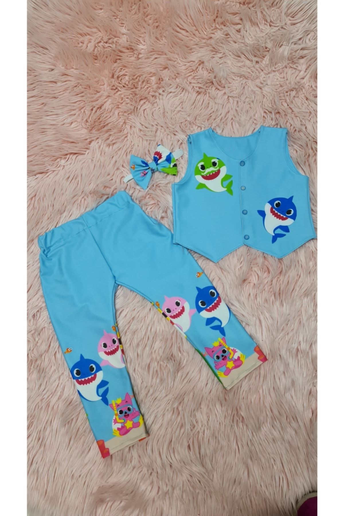 Baby shark pants top