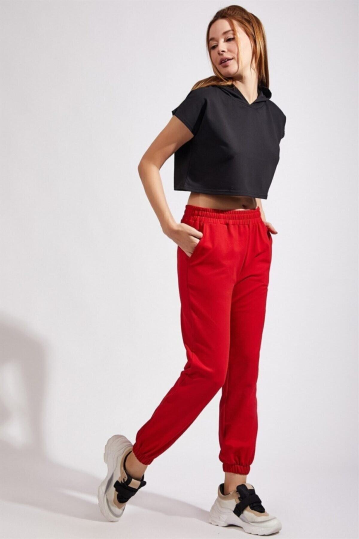 Genel Markalar  Kadın Kırmızı Dar Kesim Lastikli Eşofman Altı - Görsel 2