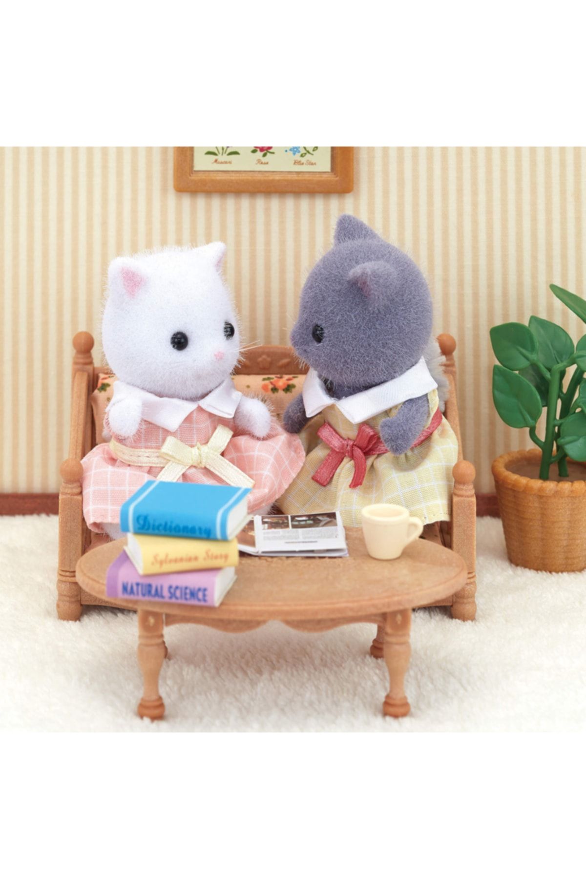 Sylvanian Families Persian Cat Family 5455 Trendyol