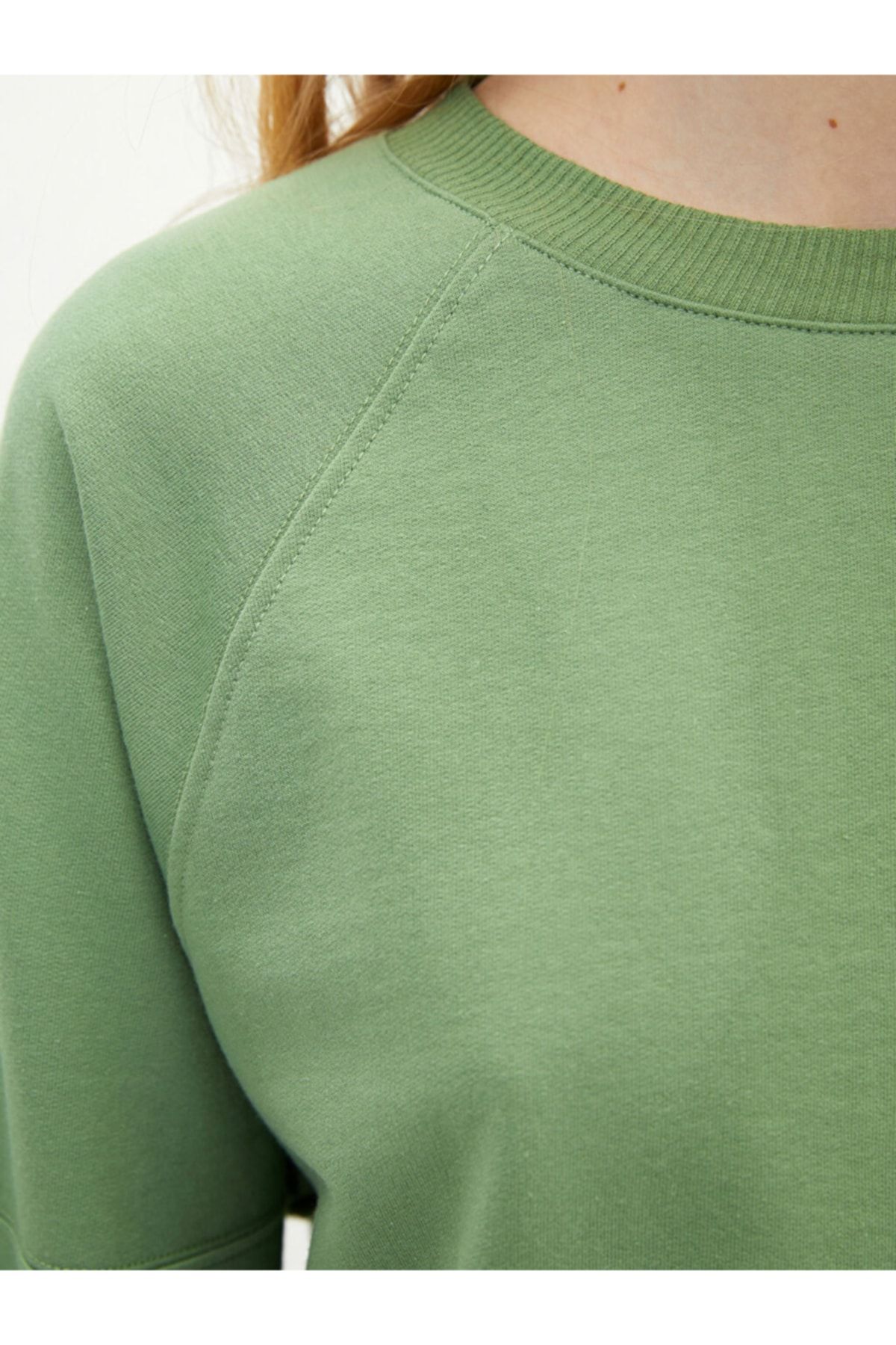 LC Waikiki Sweatshirt Grün Regular Fit FN6918
