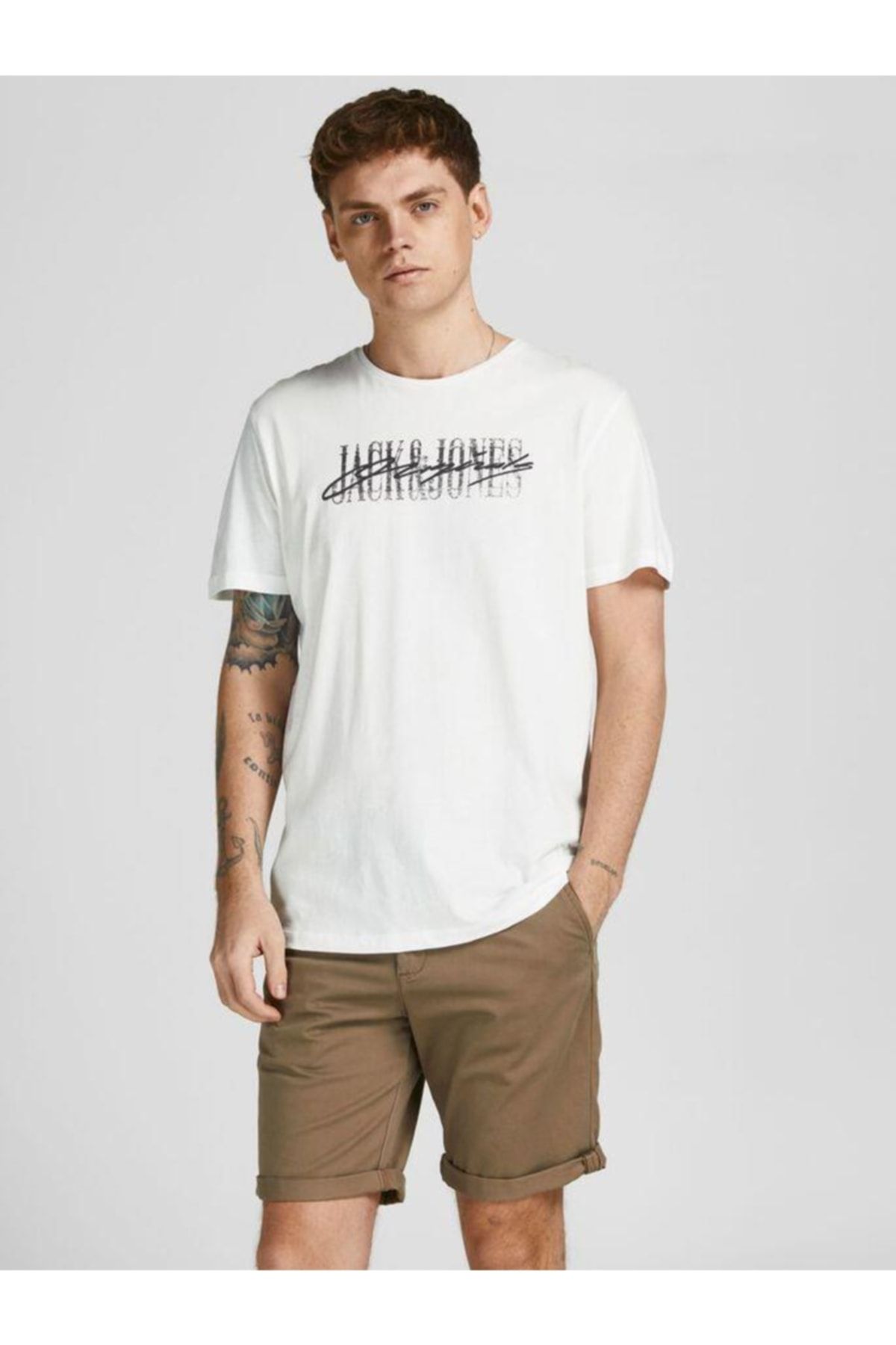 تی شرت مردانه سفید جک اند جونز Jack & Jones (برند دانمارک)