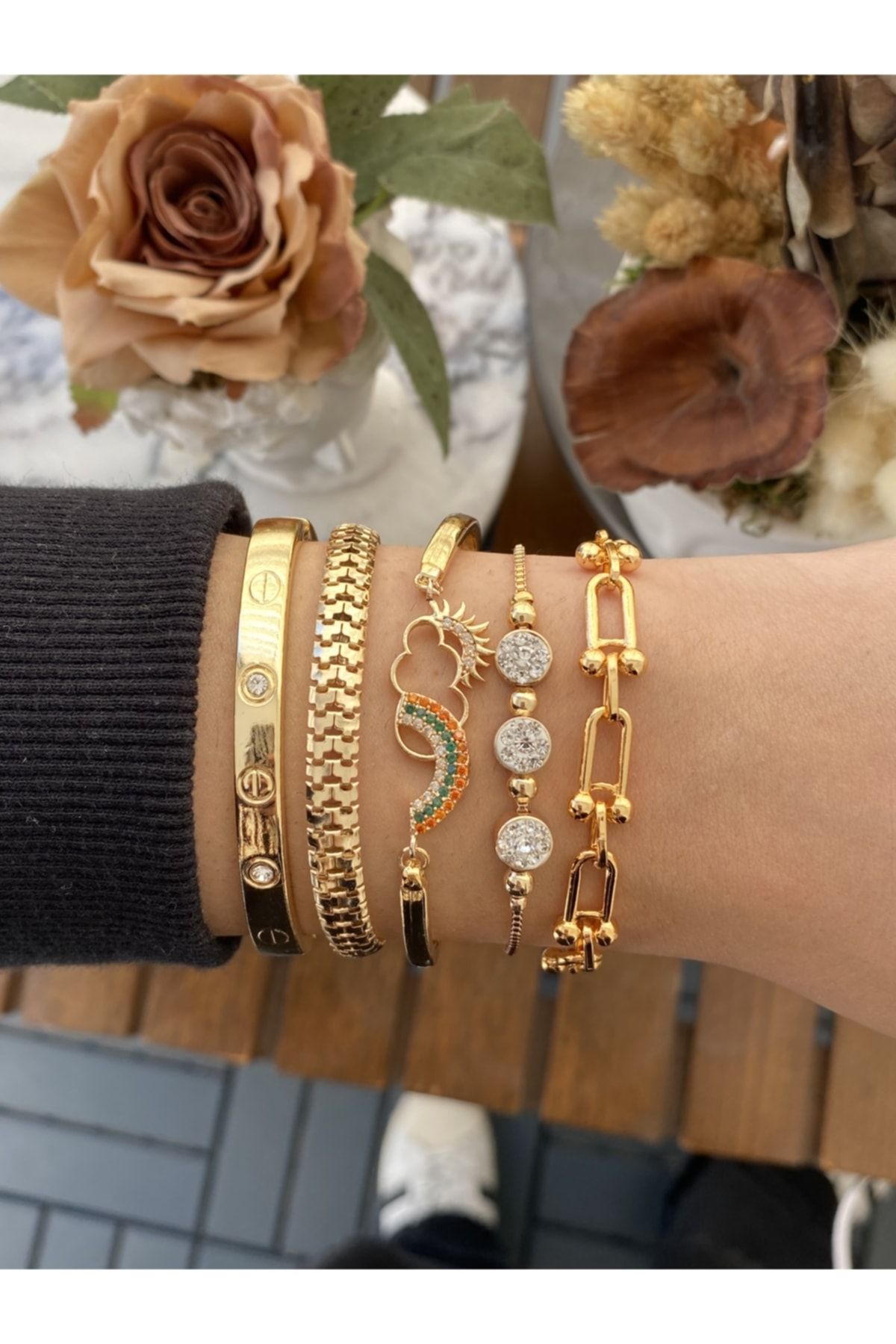 Richard Jewell Women s Gold Plated Bijouterie Bracelet Set of 5