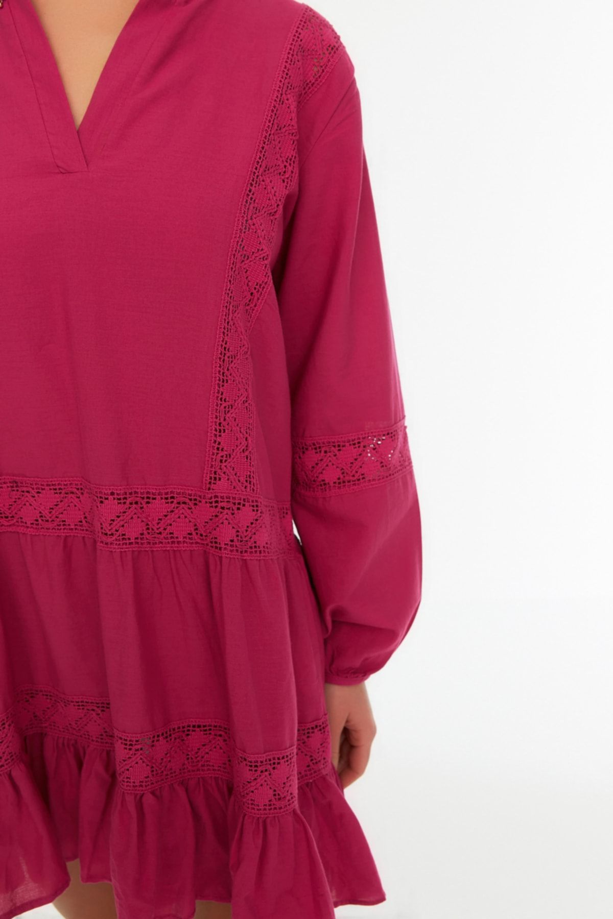 Trendyol Collection Kleid Rosa Gerüschter Saum Fast ausverkauft FR9277