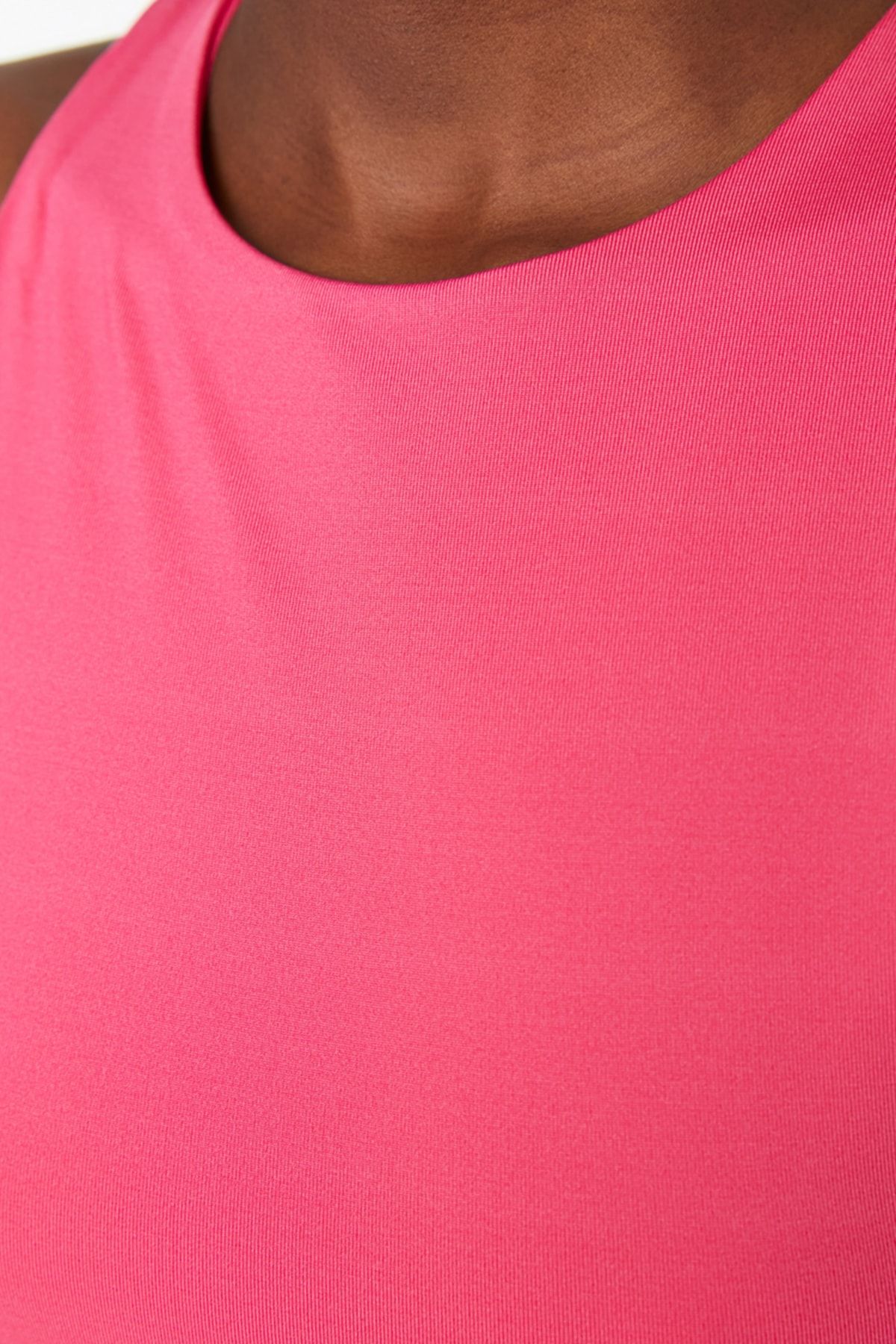 Trendyol Collection-Rosa Neckholder-Body aus Strick mit flexiblem Druckknopfverschluss TWOSS20BD0044 3