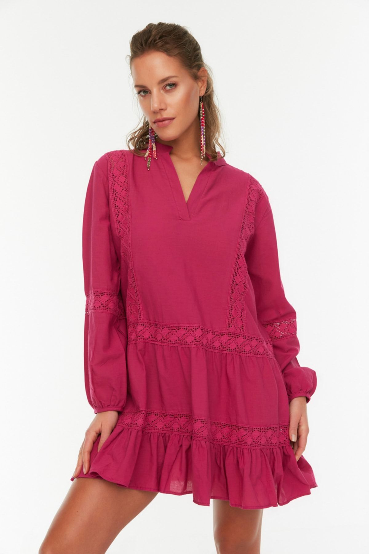 Trendyol Collection Kleid Rosa Gerüschter Saum Fast ausverkauft FR9277