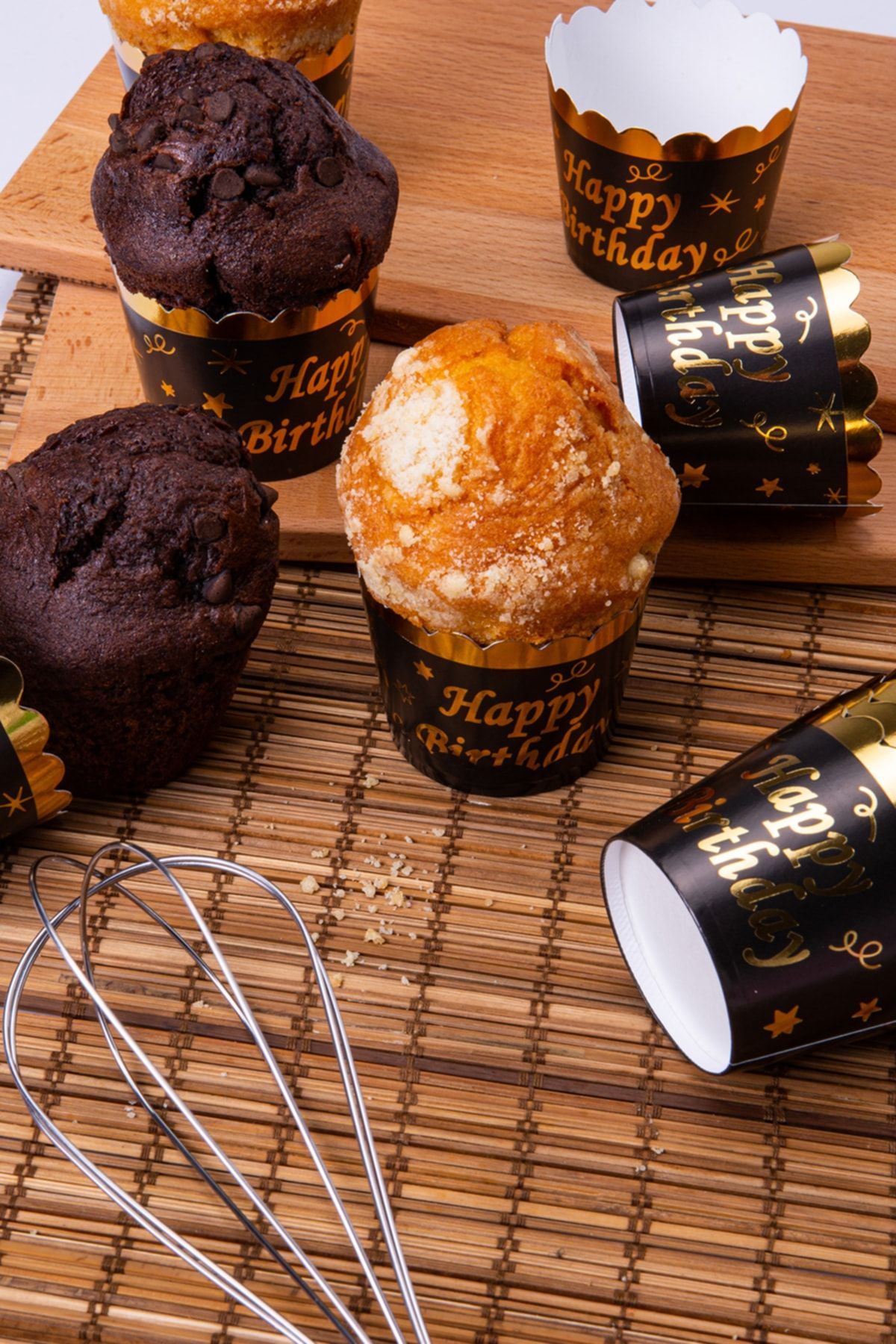 Huzur Party Store-Gold Gilded Black 12-Piece Cake Mold Happy Birthday Written 6.5x5 Cm Muffin That Does Not Disintegrate in the Oven 3