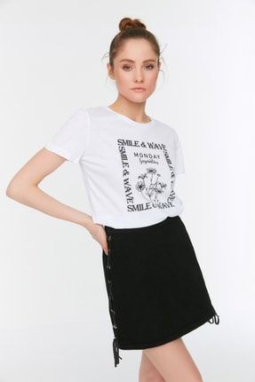 Beyaz Baskılı Basic Örme T-Shirt TWOSS22TS1909