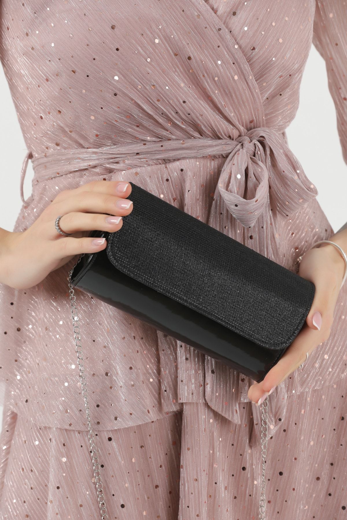 Carvela dazzle on sale clutch bag