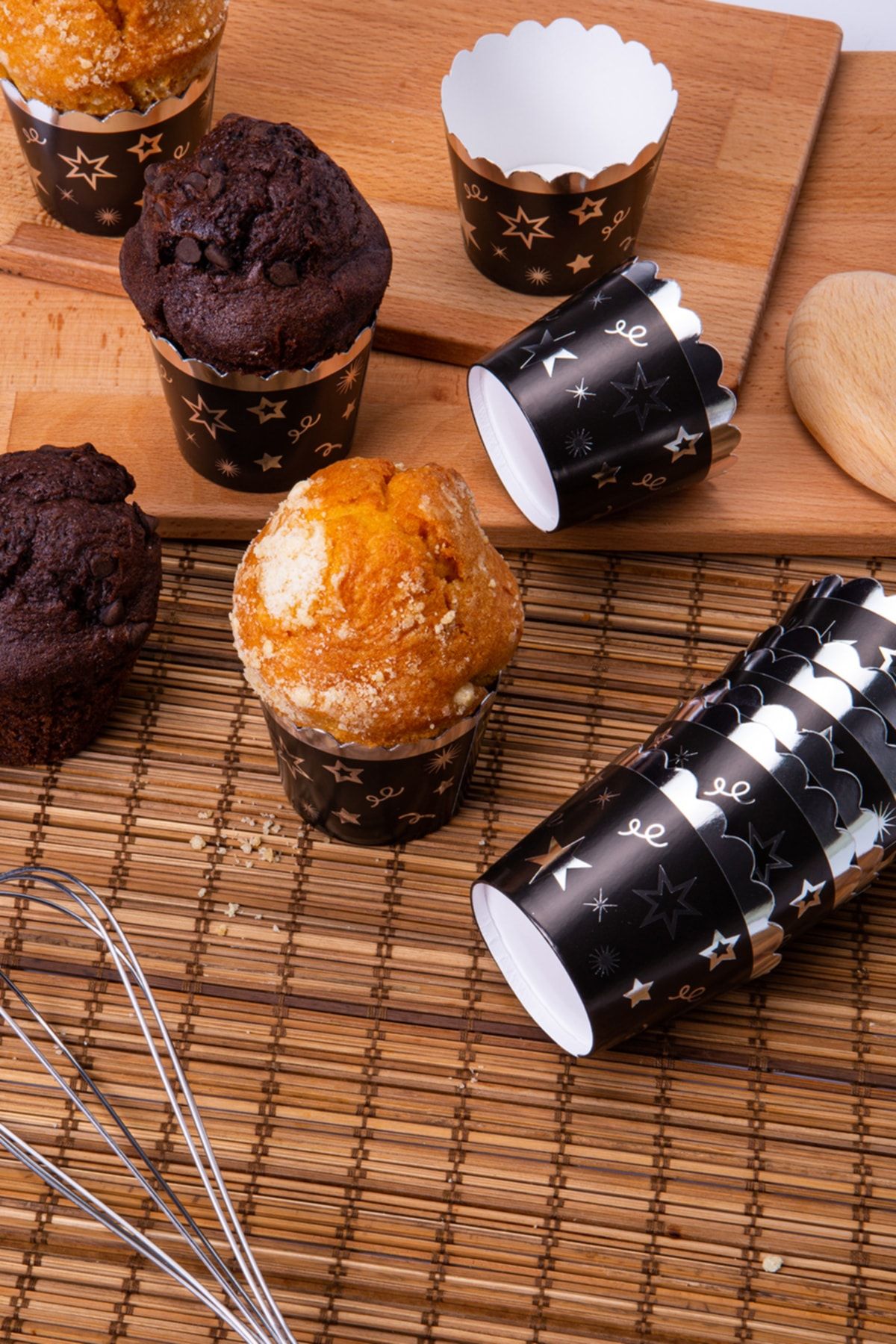 Huzur Party Store-Silver Gilded Black 12-Piece Cake Mold Star Confetti Detailed 6.5x5 Cm Muffin That Does Not Scatter in the Oven 1