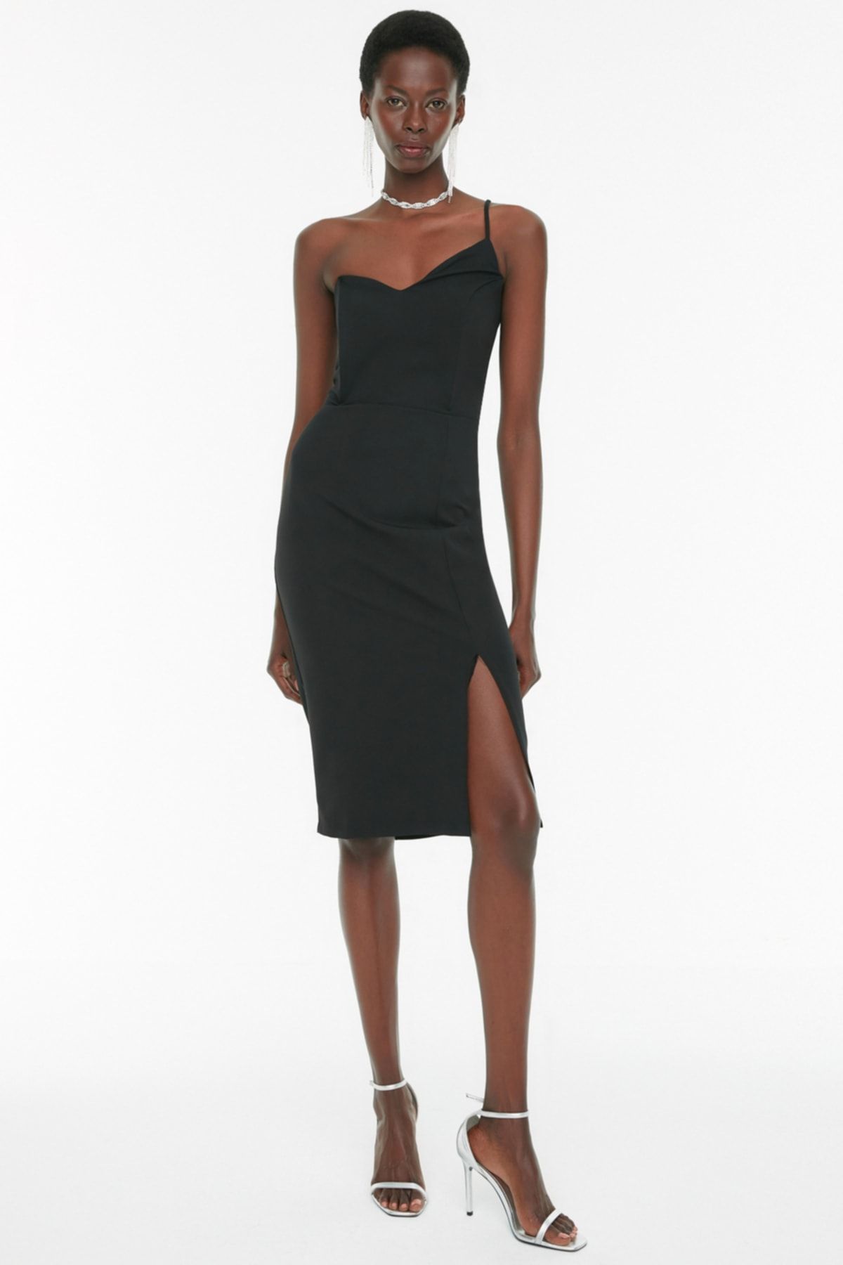 Trendyol Collection Kleid Schwarz Bodycon Fast ausverkauft