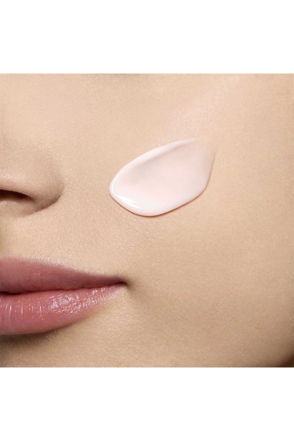 Clarins-Moisturizer 4