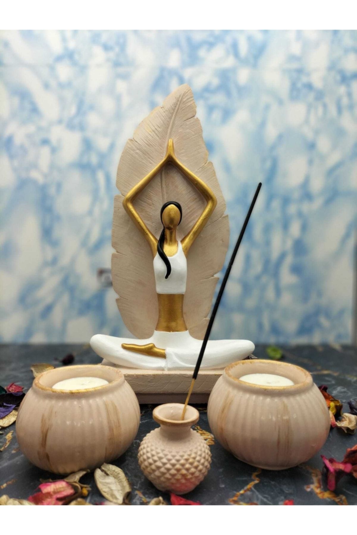 Yoga Yapan Kız Tütsülük Ve Mumluk Krem&altın