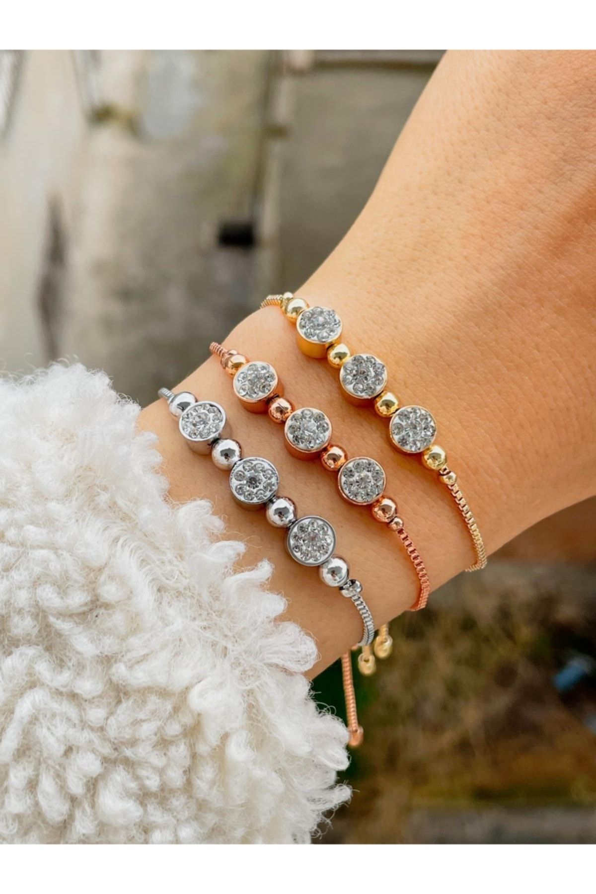 Three cheap gold bracelet