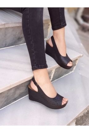 Kadın Siyah Dolgu Topuklu Sandalet 809