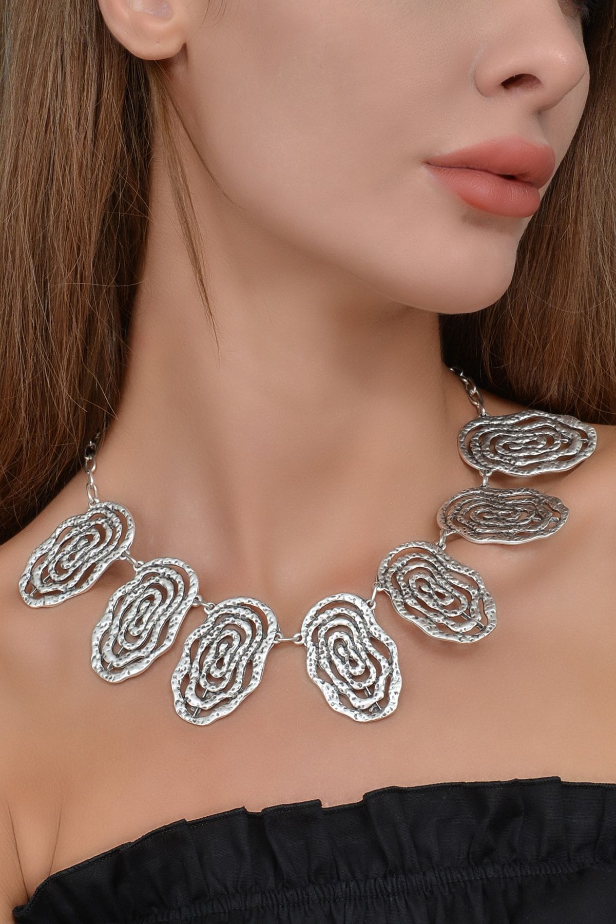 Stella by NATURCA Women s Antique Silver Plated Spiral Necklace