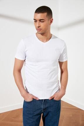 Erkek Beyaz Basic Slim Fit V Yaka Kısa Kollu T-shirt VYAKAERKEKTİŞÖRT