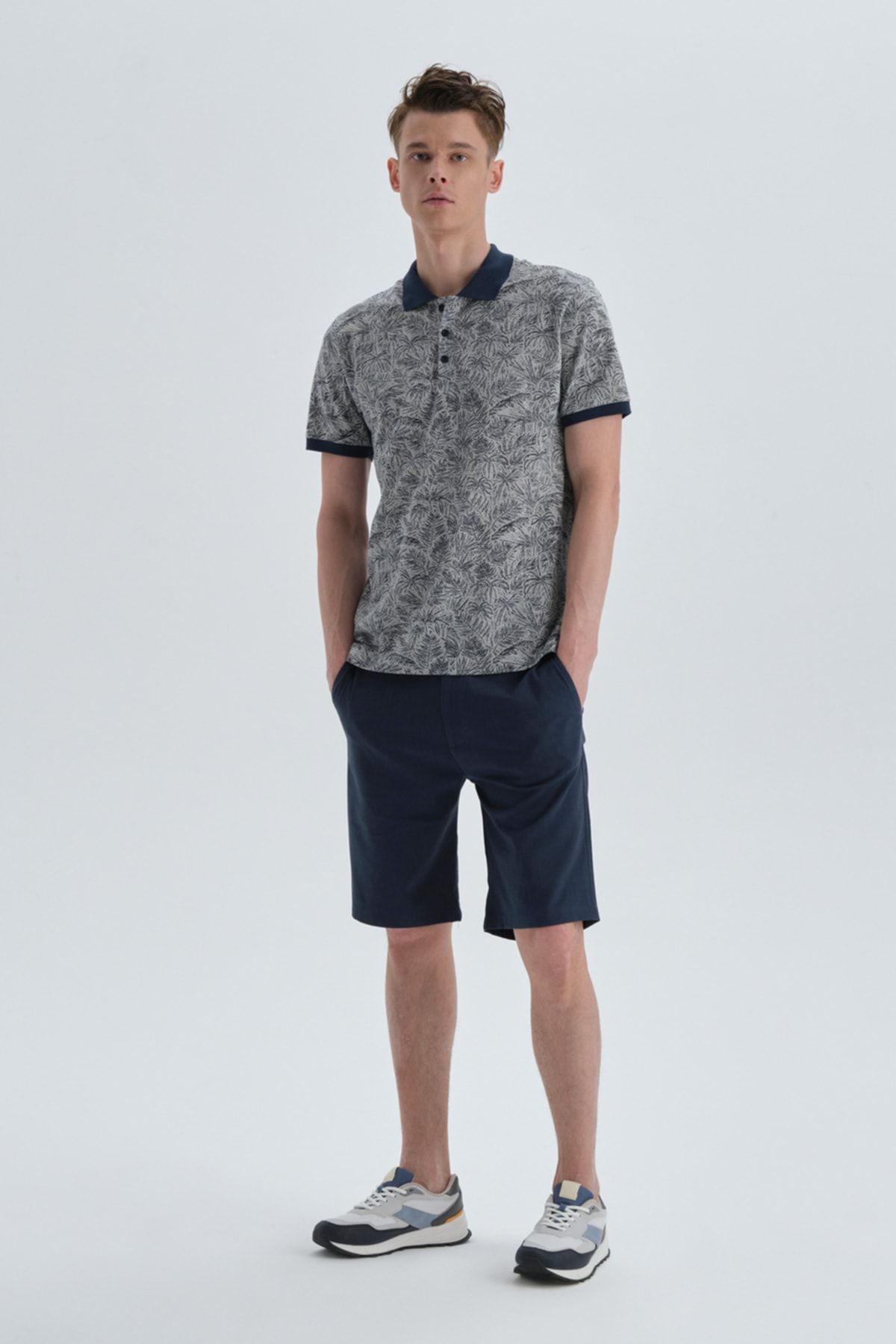 Dagi-Navy Blue Shorts 6
