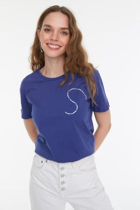 Mor Baskılı Semi-Fitted Örme T-Shirt TWOSS22TS2071