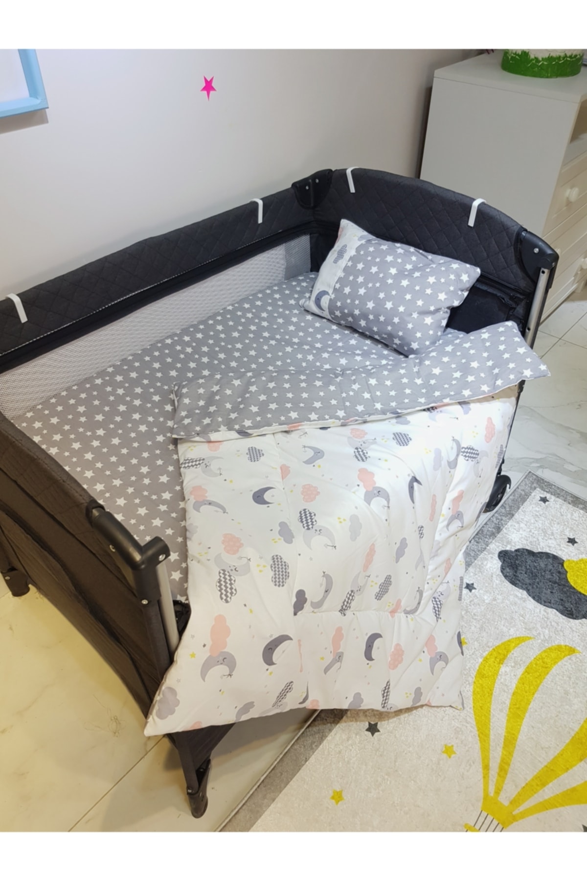 bebek_iklimi 70x110 Park Beşiklere 10 Parça Bebek Uyku Seti - Gri Ay Yıldız Desen (BEŞİK HARİÇ) fotoğrafı 2 (önizleme)