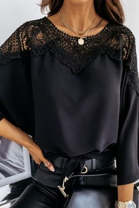 Kadın Siyah Lili Motif Detaylı Bluz KR10102