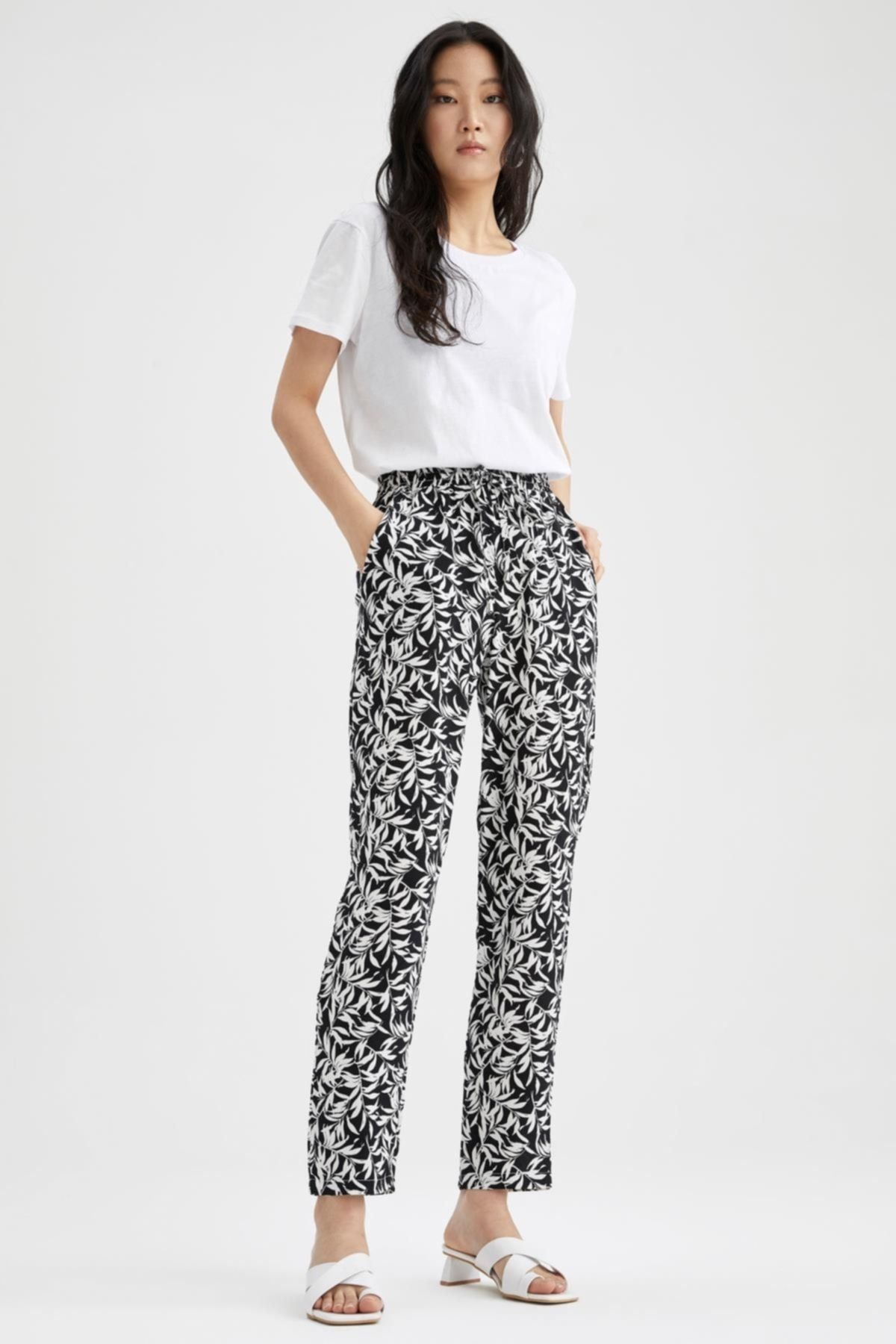 DeFacto-Harem Patterned High Waist Viscose Trousers with Pockets I3709Az22Sm 2