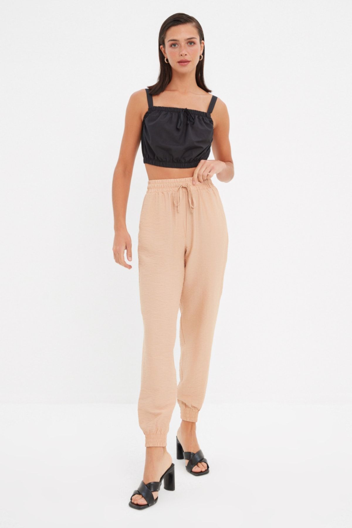Trendyol Collection Hose Braun Jogger Fast ausverkauft