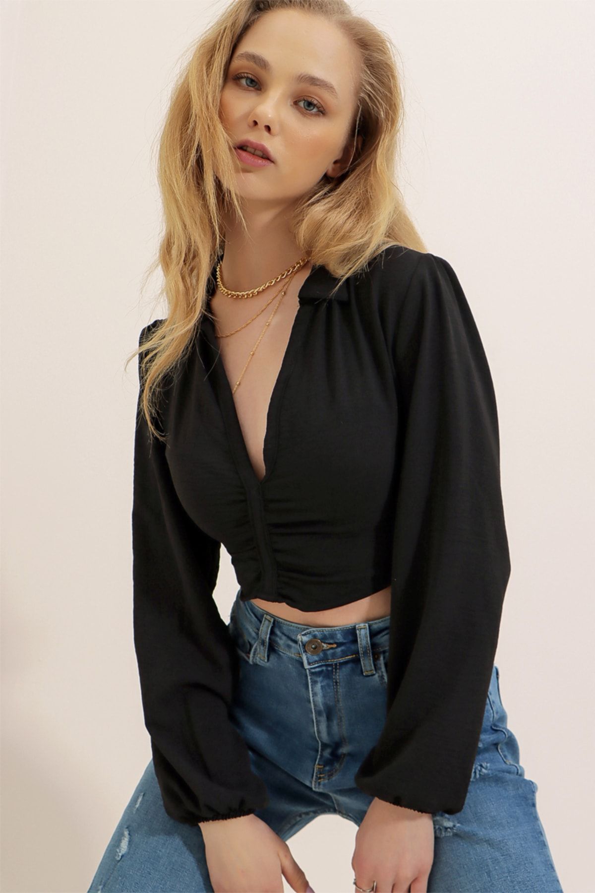 Trend Alaçatı Stili Bluse Schwarz Regular Fit Fast ausverkauft