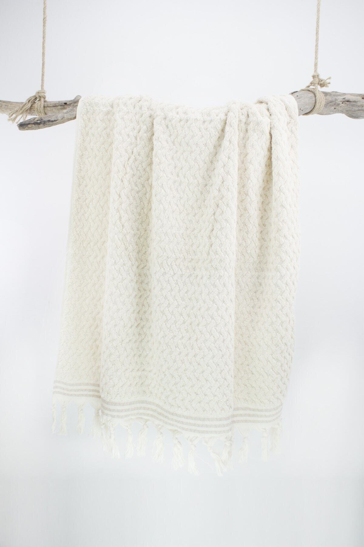 Bedinn-Videos Natural Bath Towel 1