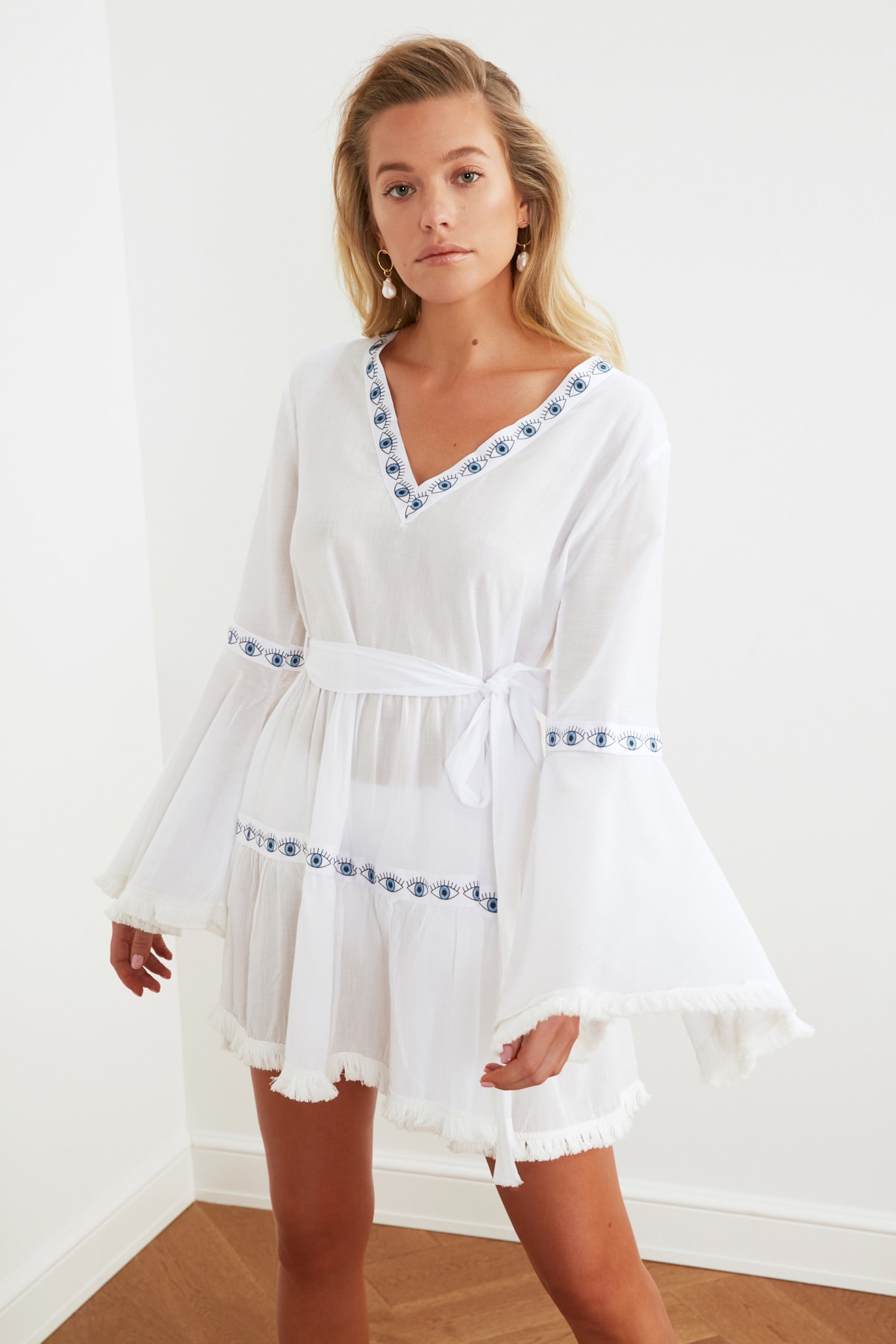 Trendyol Collection-100% bavlna bílé mini plážové šaty – doplněk s tkaným proužkem TBESS21EL1253 6