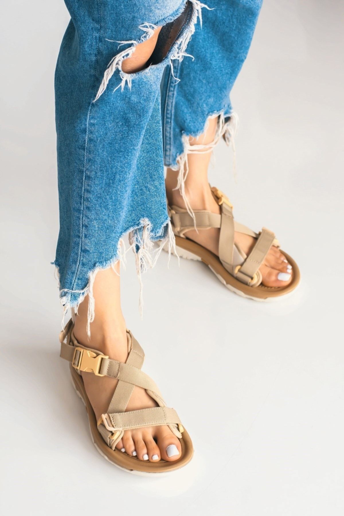 Sandals with cushioned discount soles