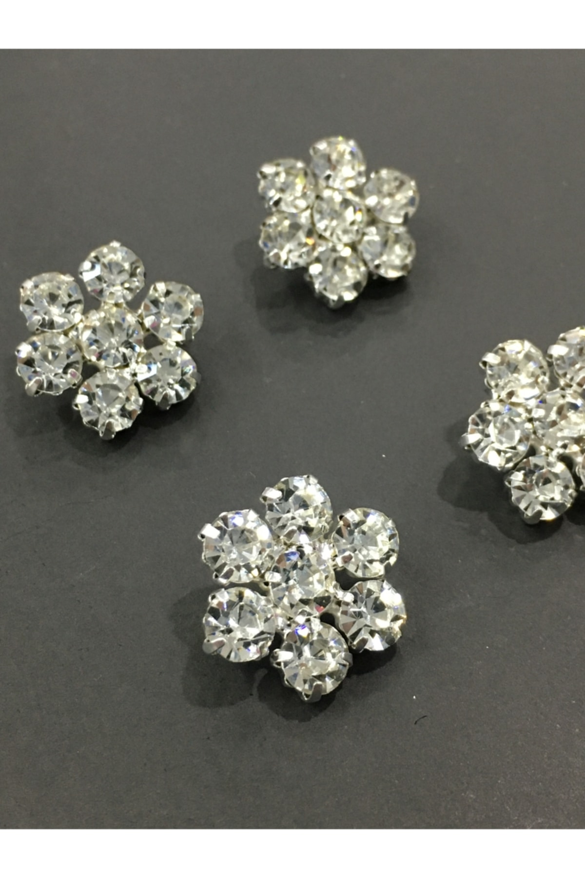 Stoned Button Large Daisy Model Set of 4