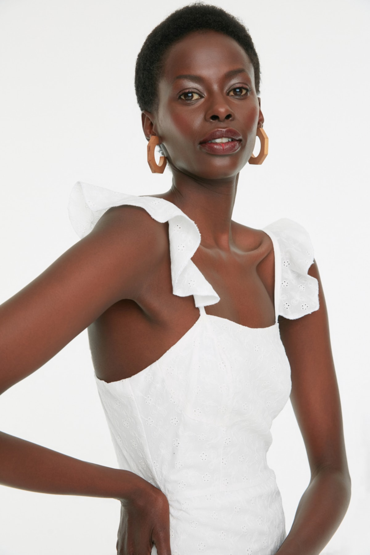 Trendyol Collection Kleid Weiß A-Linie Fast ausverkauft FN8586