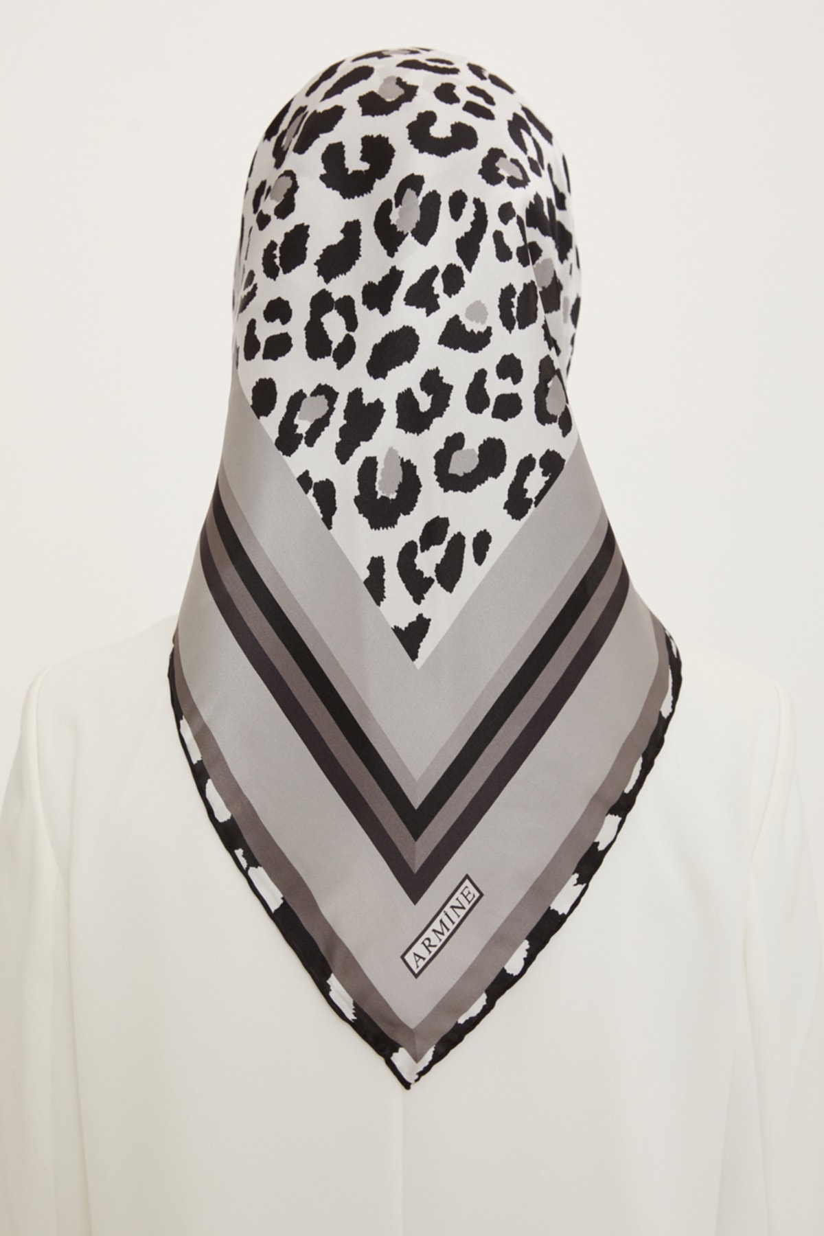 روسری زنانه آرمینه | E22YA8728D02 Armine - Image 4