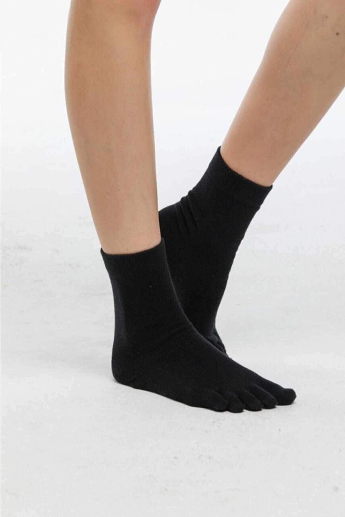 Cotton toe outlet socks