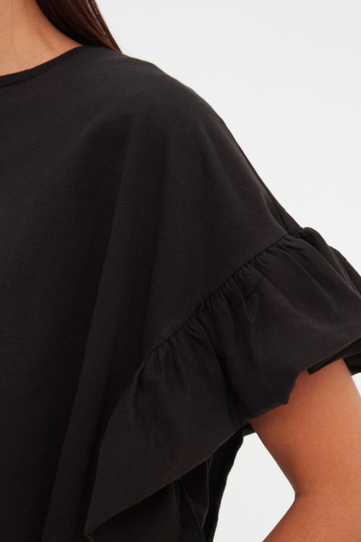 Trendyolmilla  Siyah %100 Pamuk Fırfır Detaylı Basic Bisiklet Yaka Örme T-Shirt TWOSS22TS2429 - Görsel 9