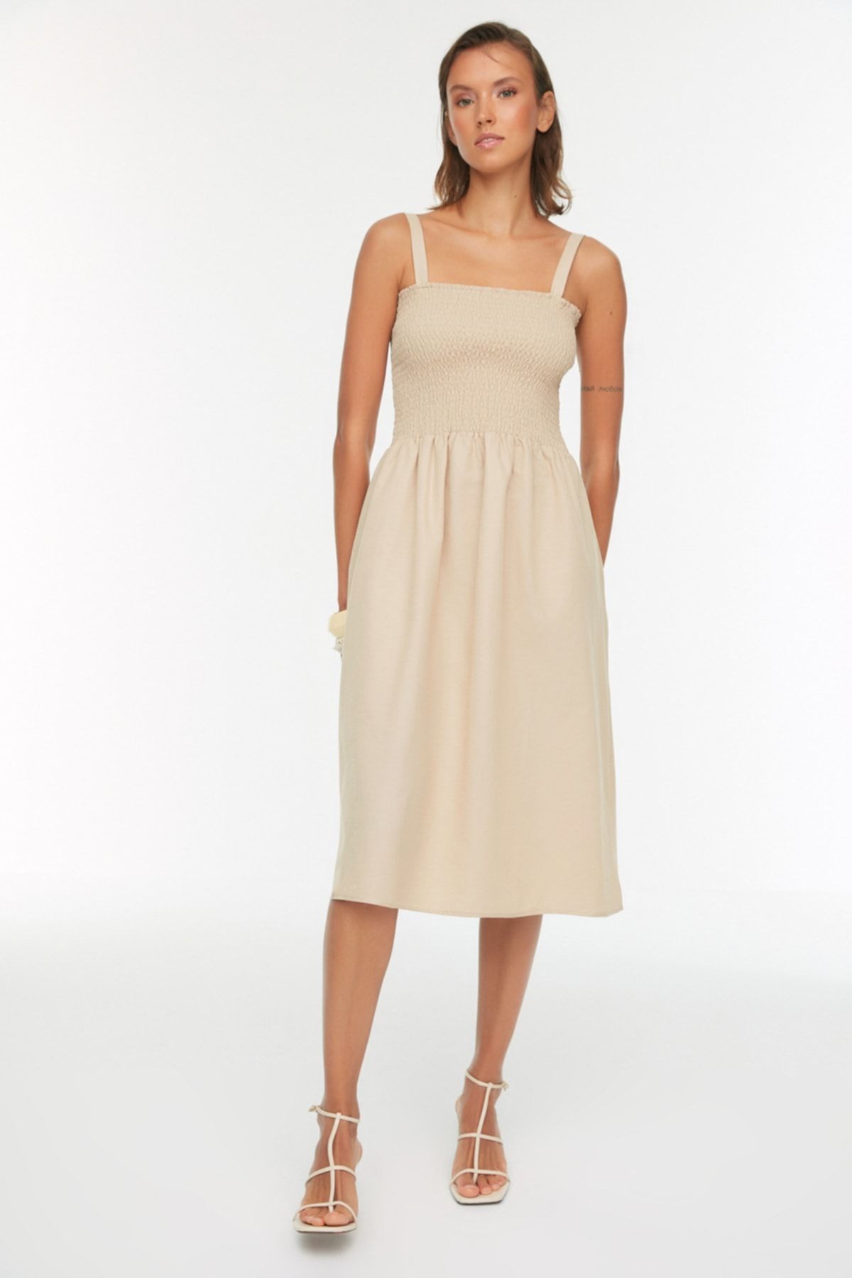 Trendyol Collection Kleid Grau Skater