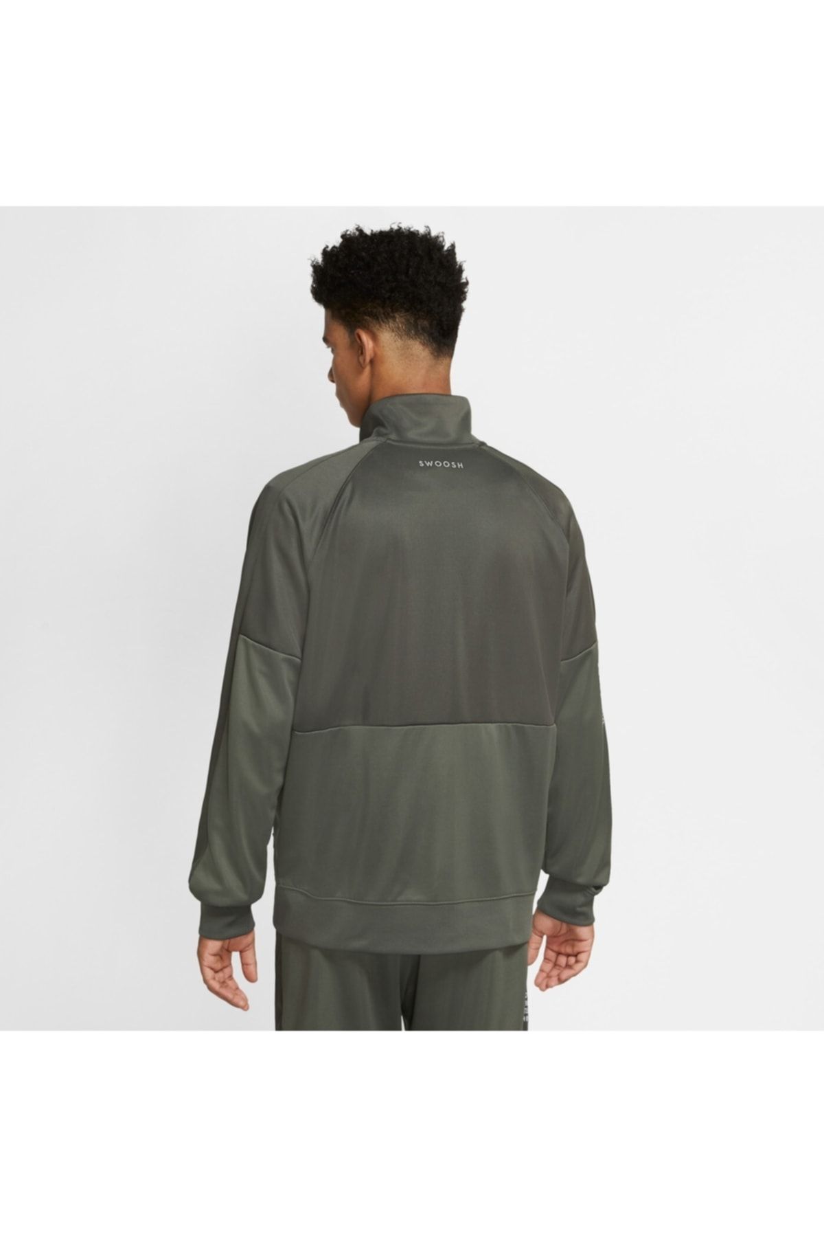 Nike clearance colourful jacket