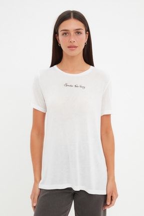 Beyaz Slogan Baskılı Basic T-Shirt TWOSS22TS1312