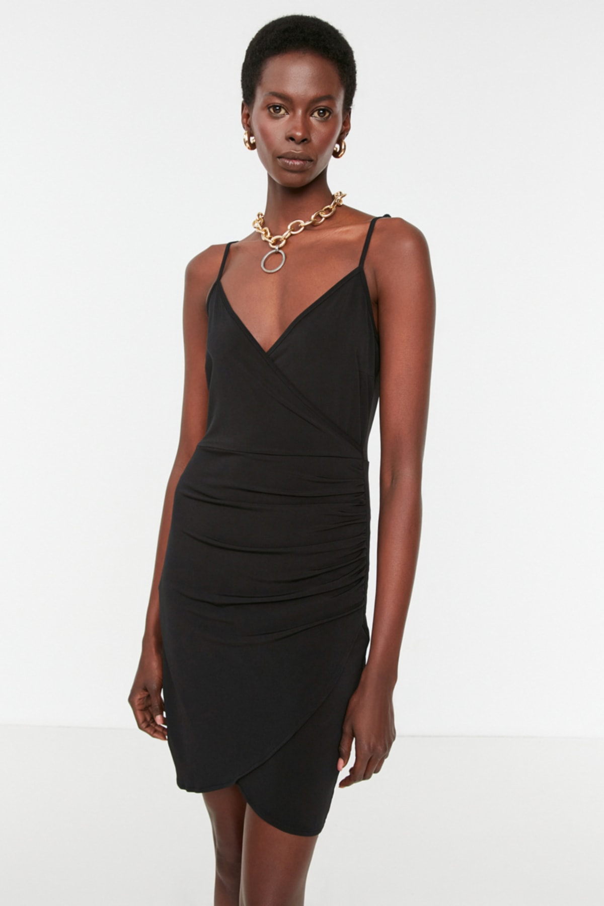 Trendyol Collection Kleid Schwarz Bodycon Fast ausverkauft