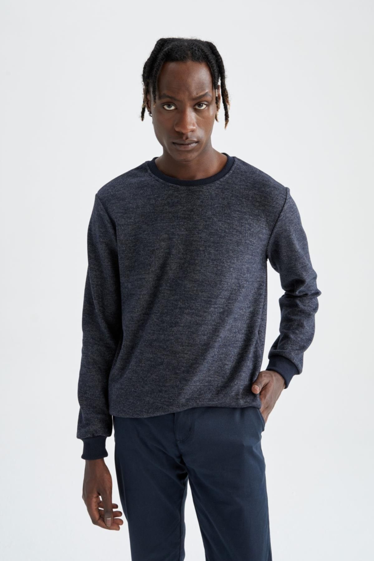 DeFacto Sweatshirt Dunkelblau Regular Fit Fast ausverkauft