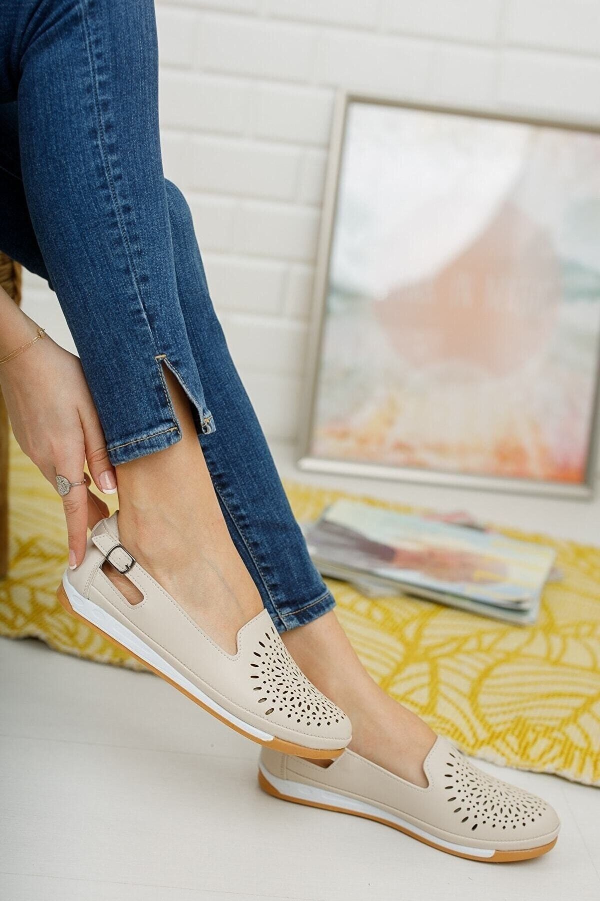Women's laser clearance cut shoes